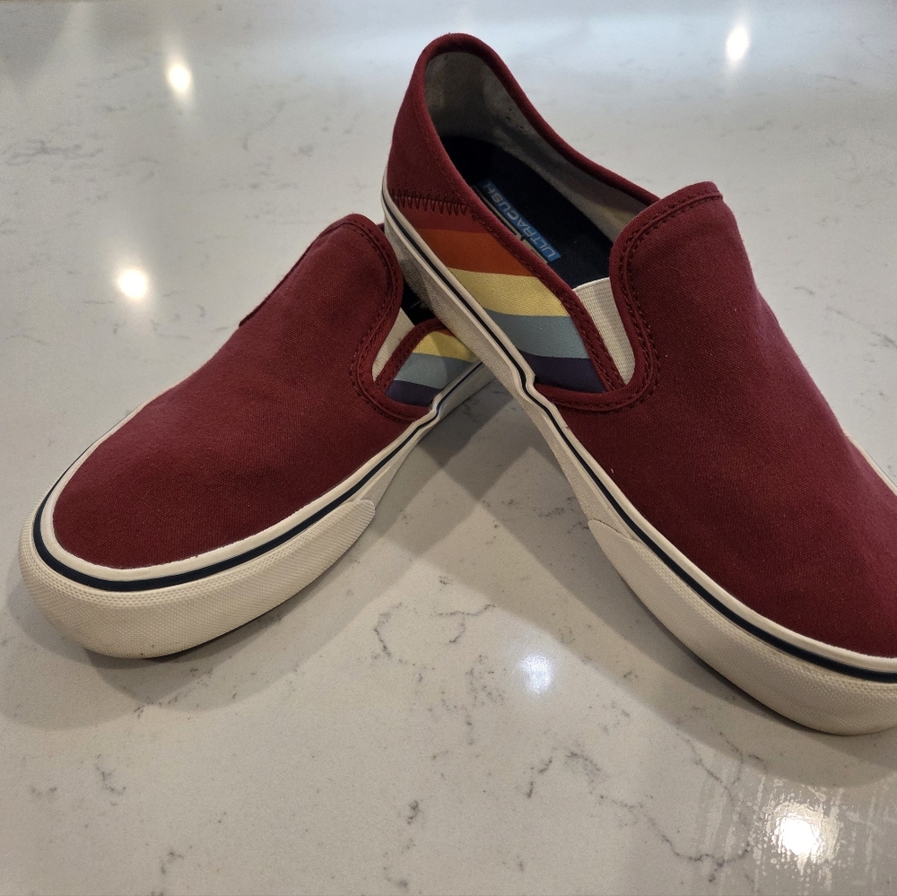 Vans Ultracush Unisex Red Slip-On Shoes